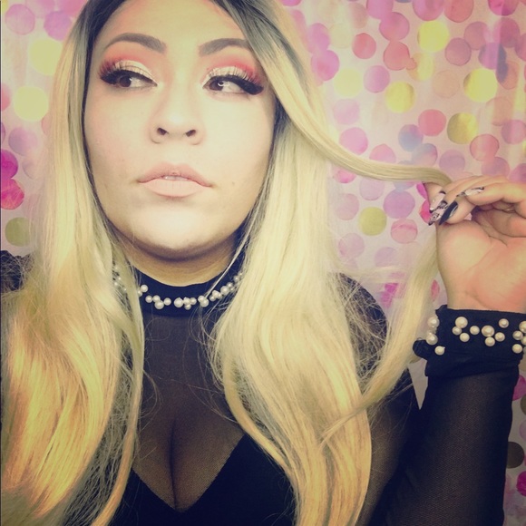 Meet your Posher, Karen - Picture 1 of 1